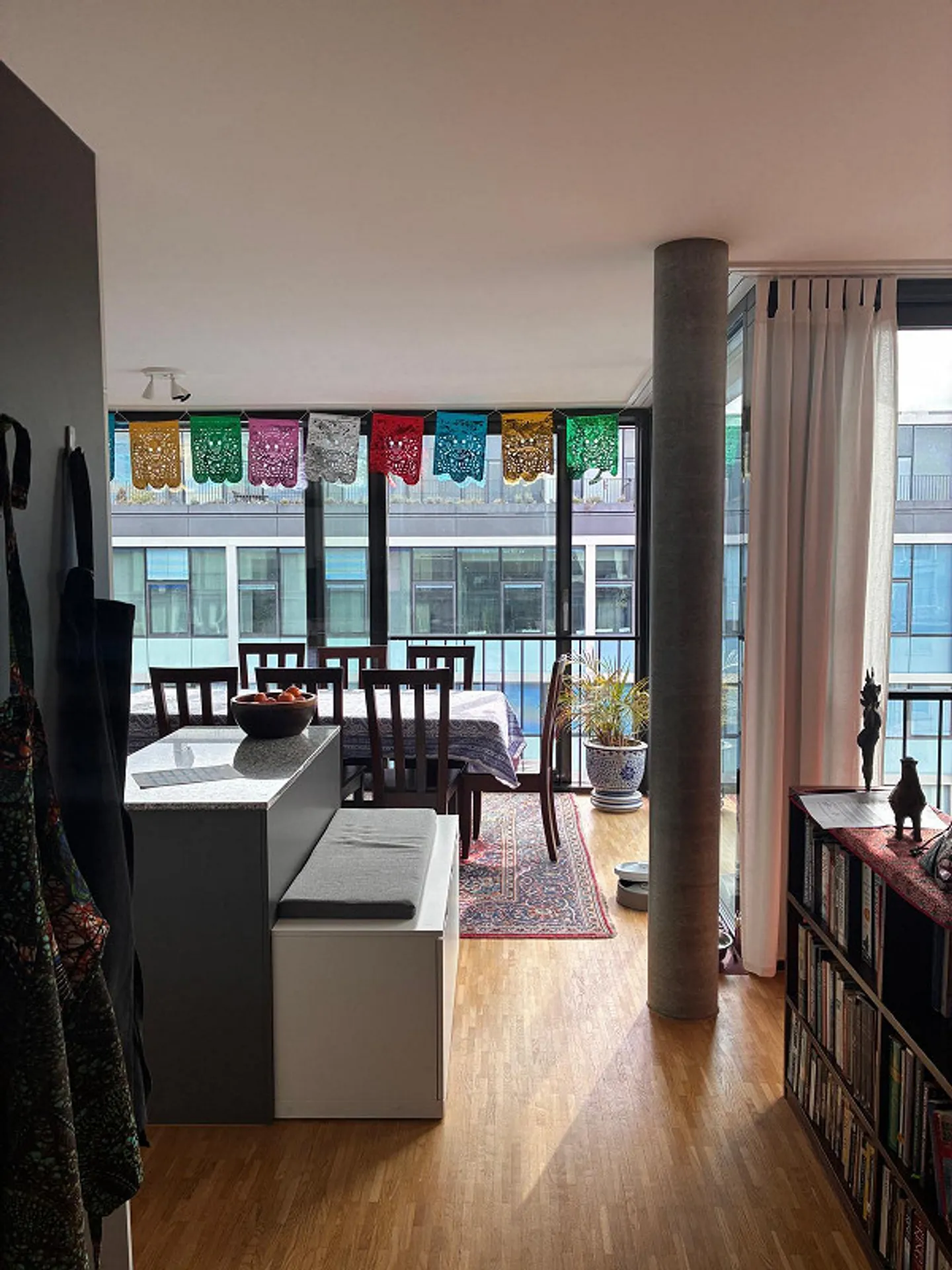 Spacious 6-room apartment on the 6th floor - Photo 6 of 6