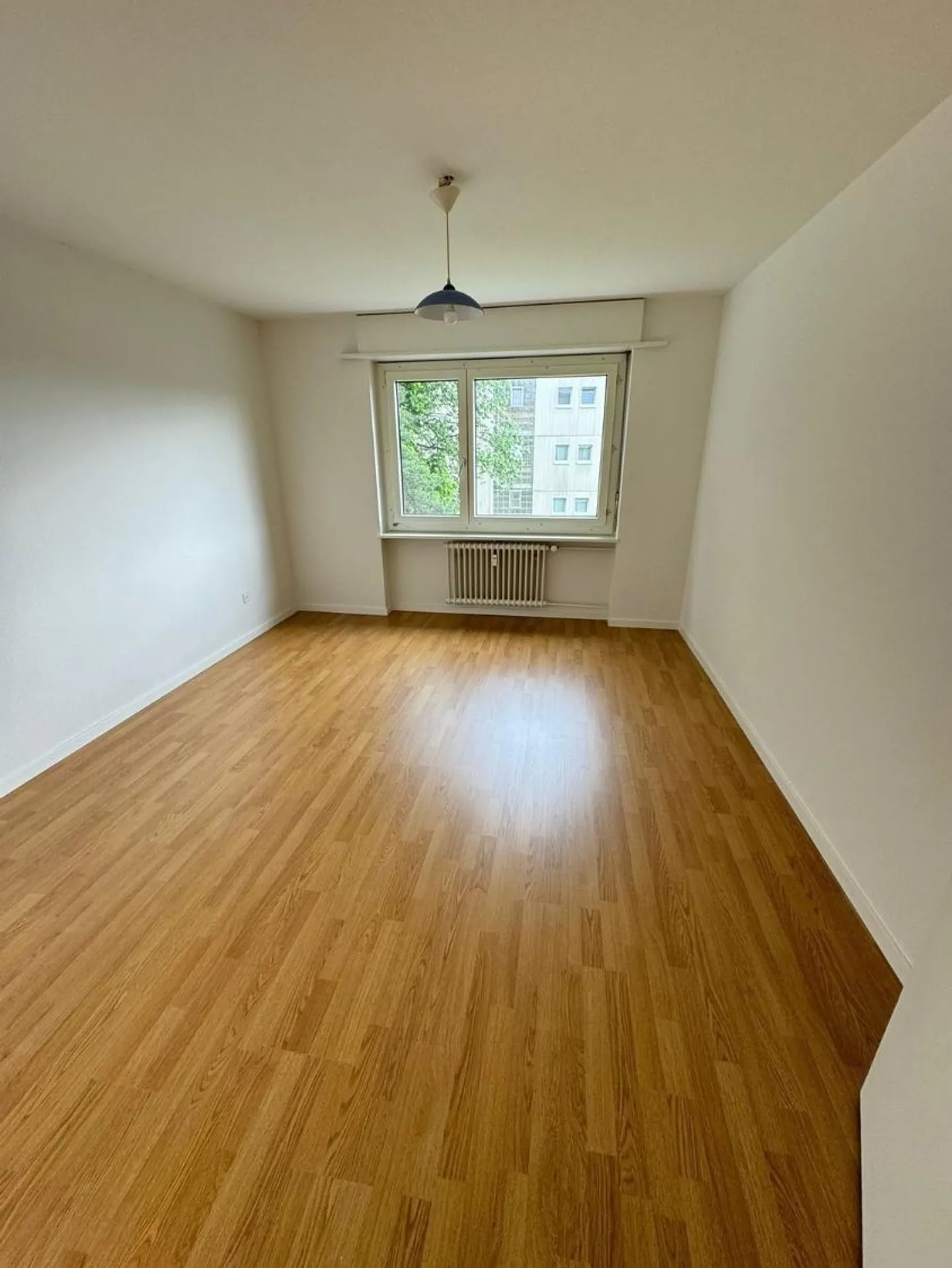 Geräumige Wohnung mit grossem Balkon - Foto 4 von 11