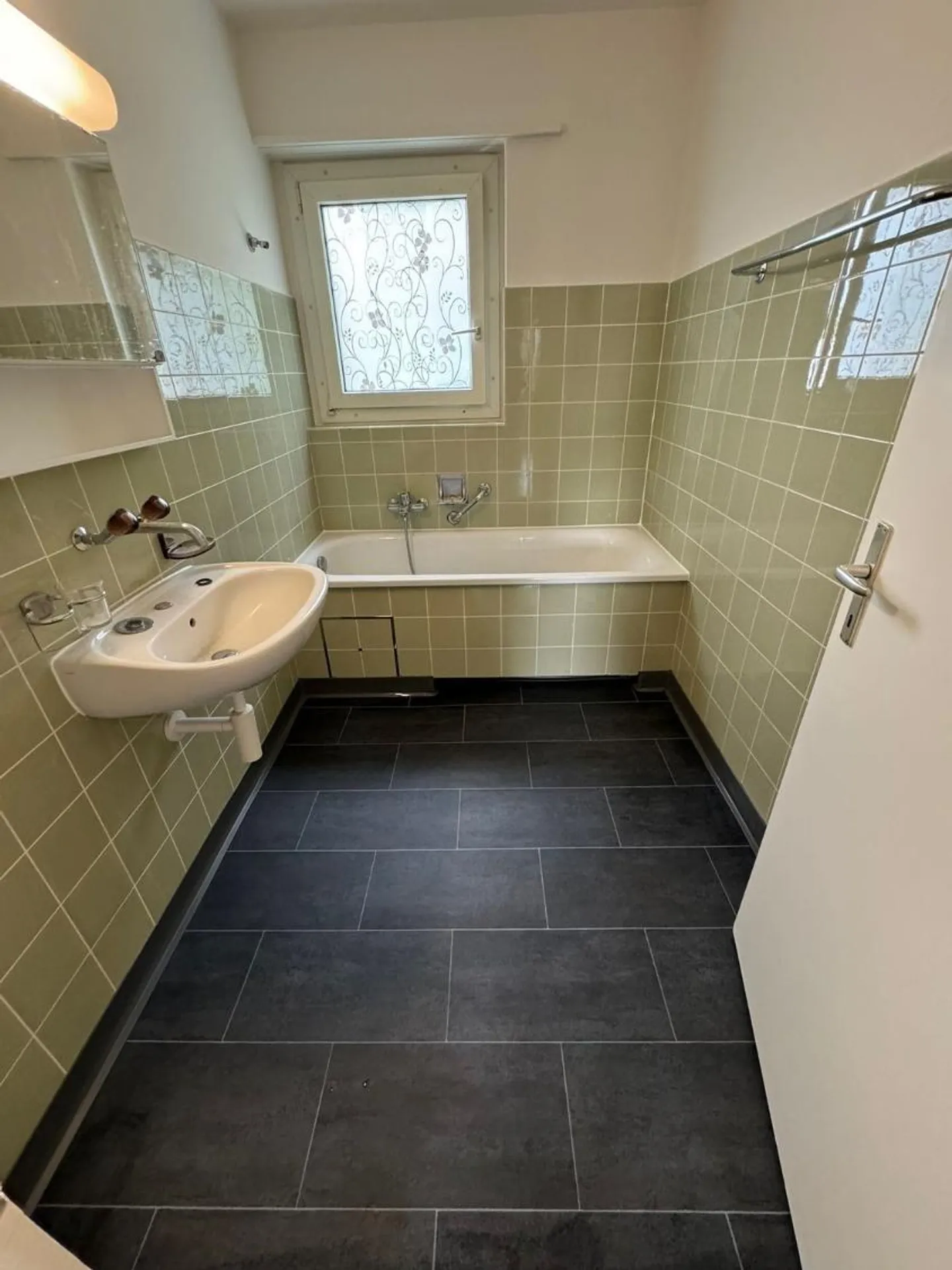 Geräumige Wohnung mit grossem Balkon - Foto 9 von 11