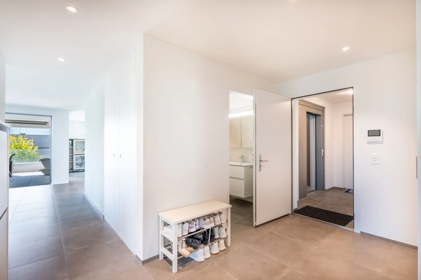Appartamento esclusivo di 4,5 locali con loggia nella comunità fiscalmente attraente di Zuzwil SG - Foto 12 di 15