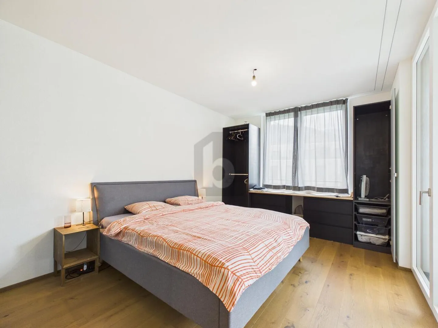 Modern Apartment in Quiet Area - Photo 3 of 6