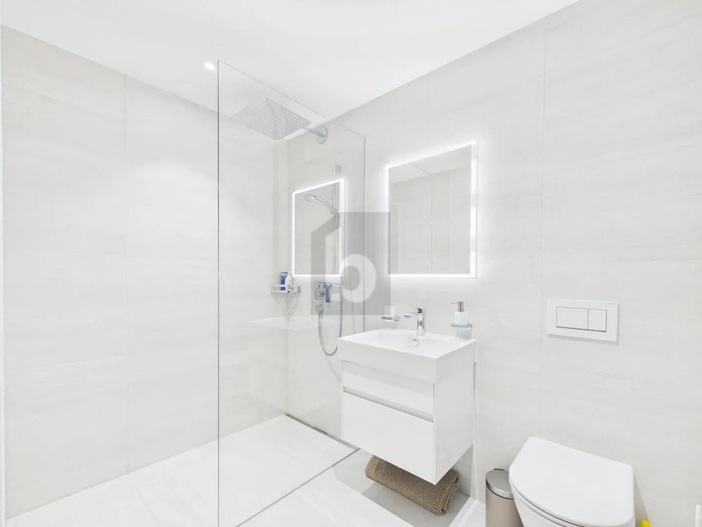 Modern Apartment in Quiet Area - Photo 4 of 6