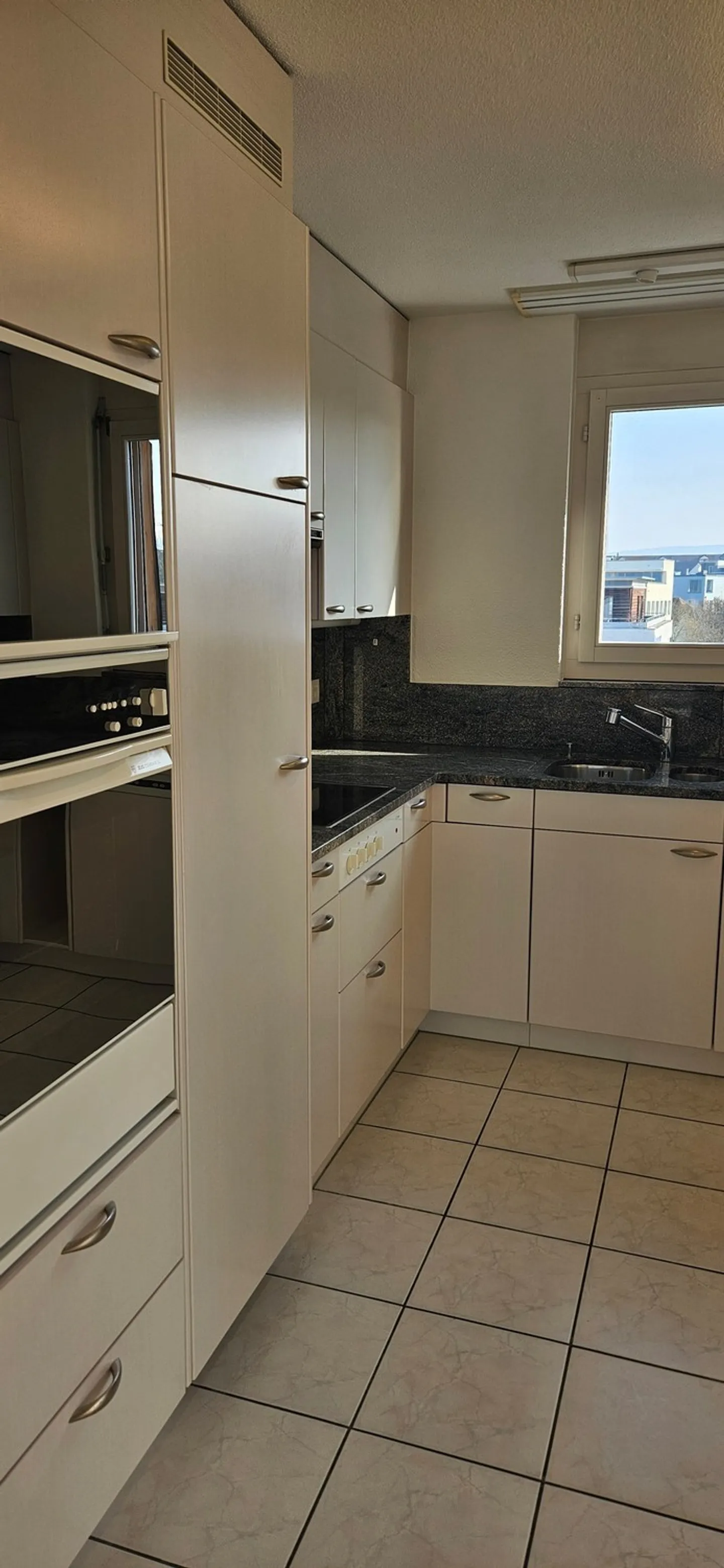 Attico Incantevole in Posizione Centrale - Foto 2 di 14