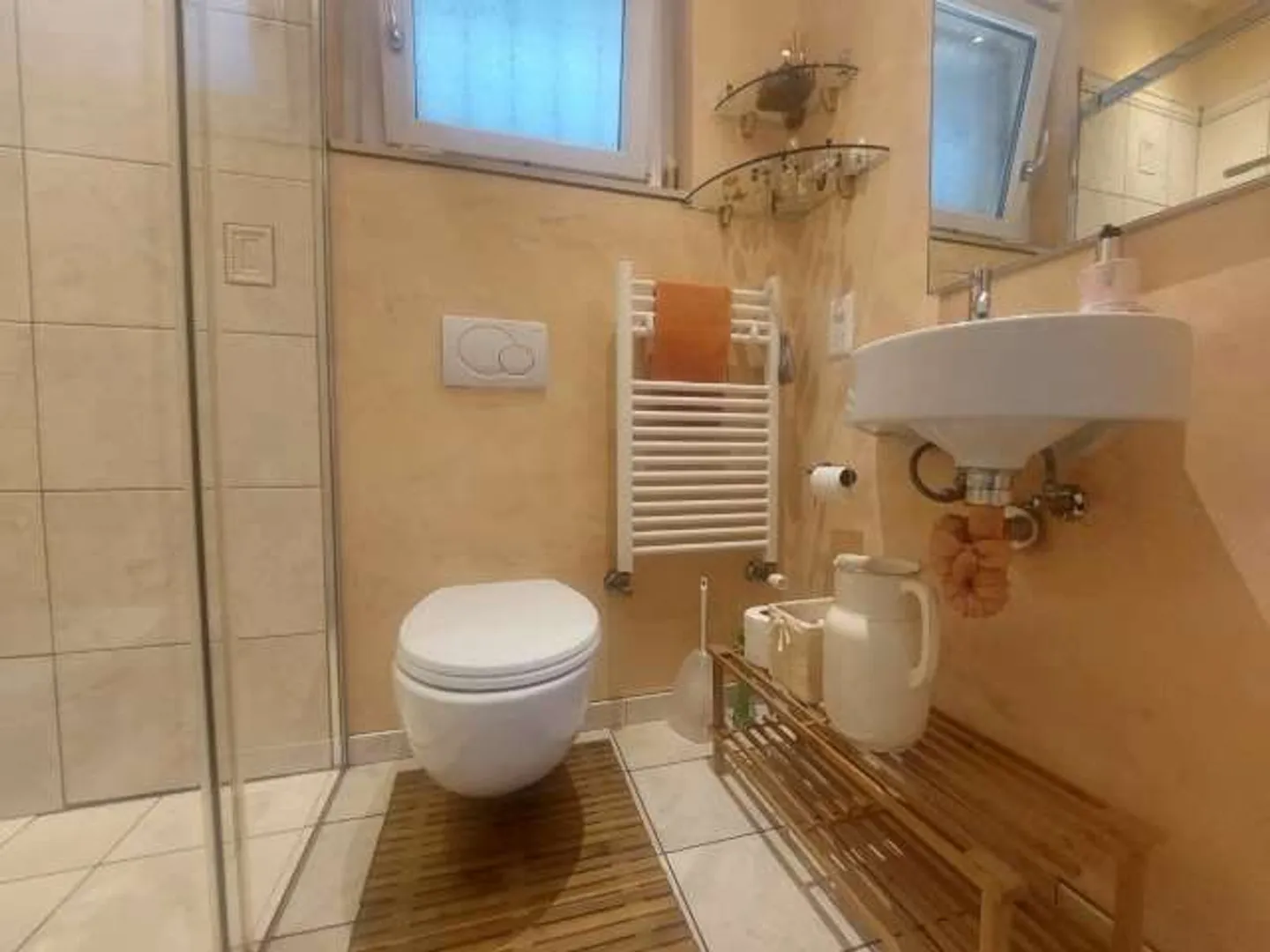 Villa panoramica con piscina e giardino - Foto 8 di 12