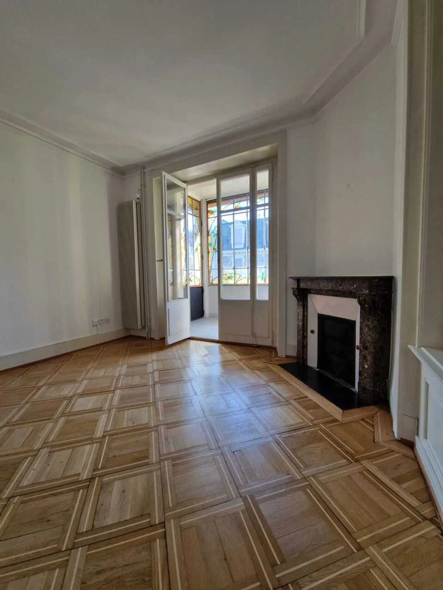 Schöne renovierte Wohnung Avenue Florimont 10, 1006 Lausanne - Foto 2 von 12