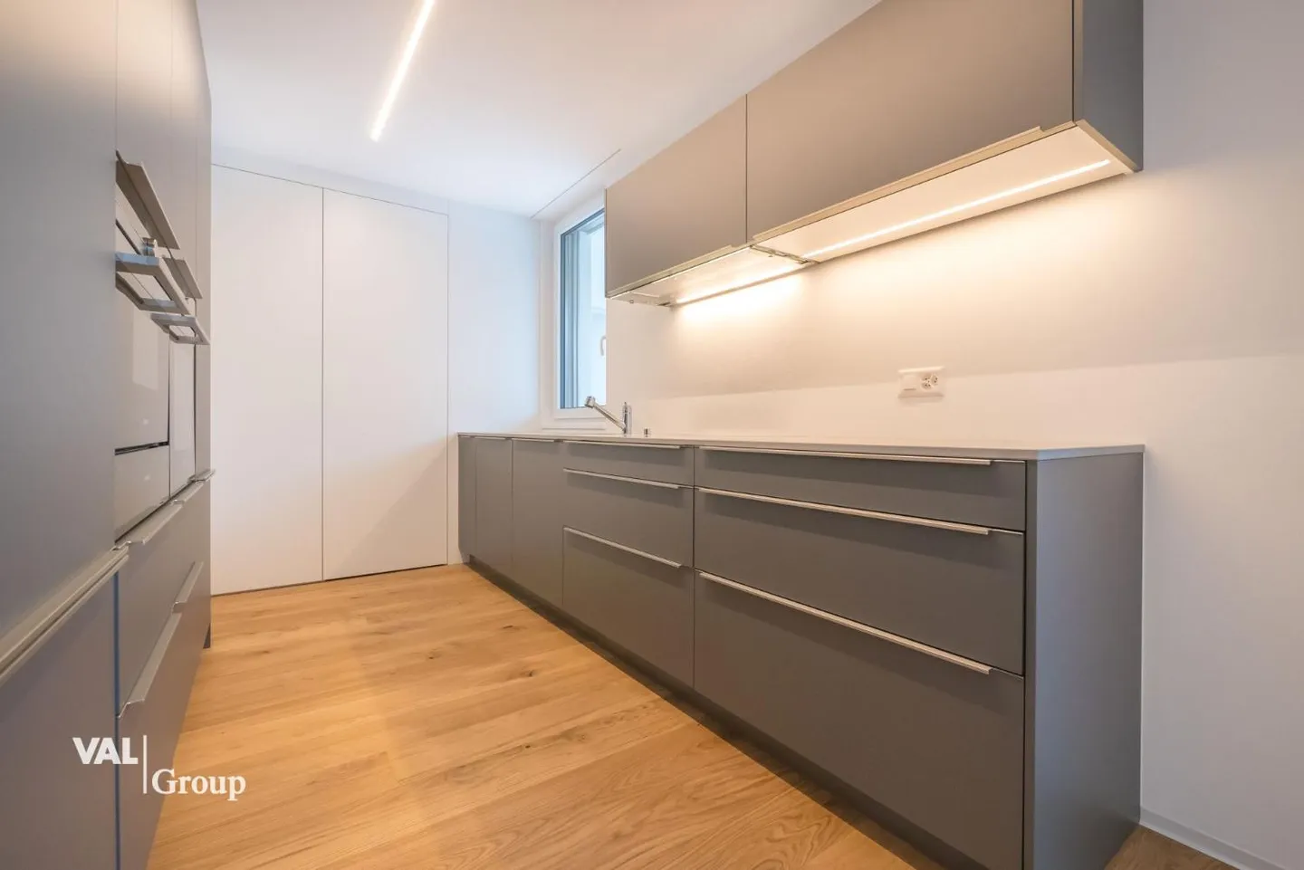 Appartement Attique Élégant avec Vue - Photo 1 sur 11
