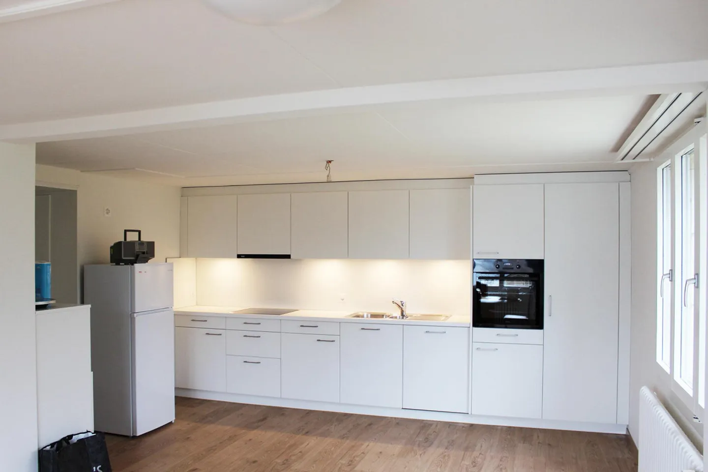 Idyllisches Wohnen am Ägerisee: 5-Zimmer-Wohnung mit Charme & Seeblick - Photo 3 of 17