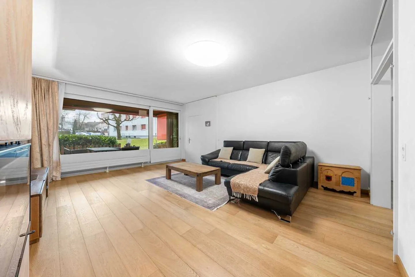 Appartamento giardino 5.5 locali con terrazza, situato centralmente a Friburgo in vendita - Foto 1 di 13