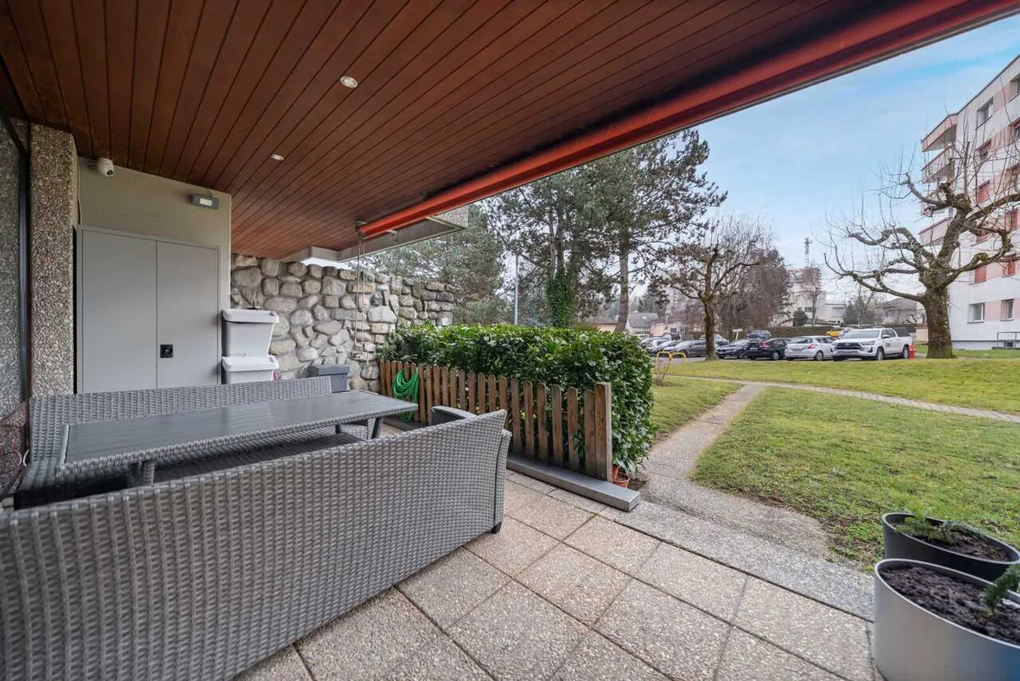 Appartamento giardino 5.5 locali con terrazza, situato centralmente a Friburgo in vendita - Foto 3 di 13