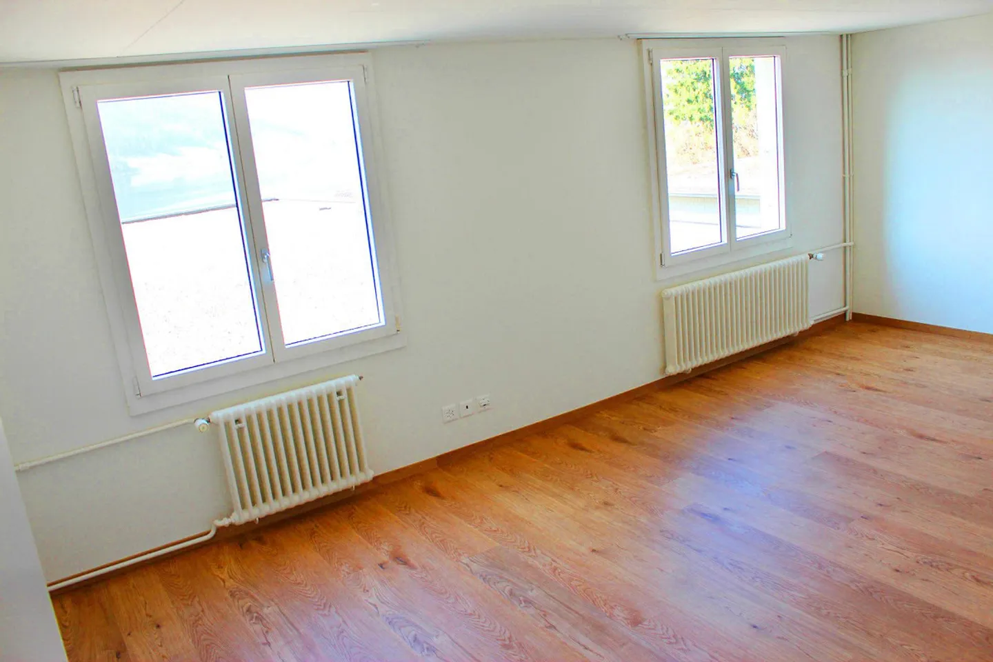 Idyllisches Wohnen am Ägerisee: 5-Zimmer-Wohnung mit Charme & Seeblick - Photo 9 of 17