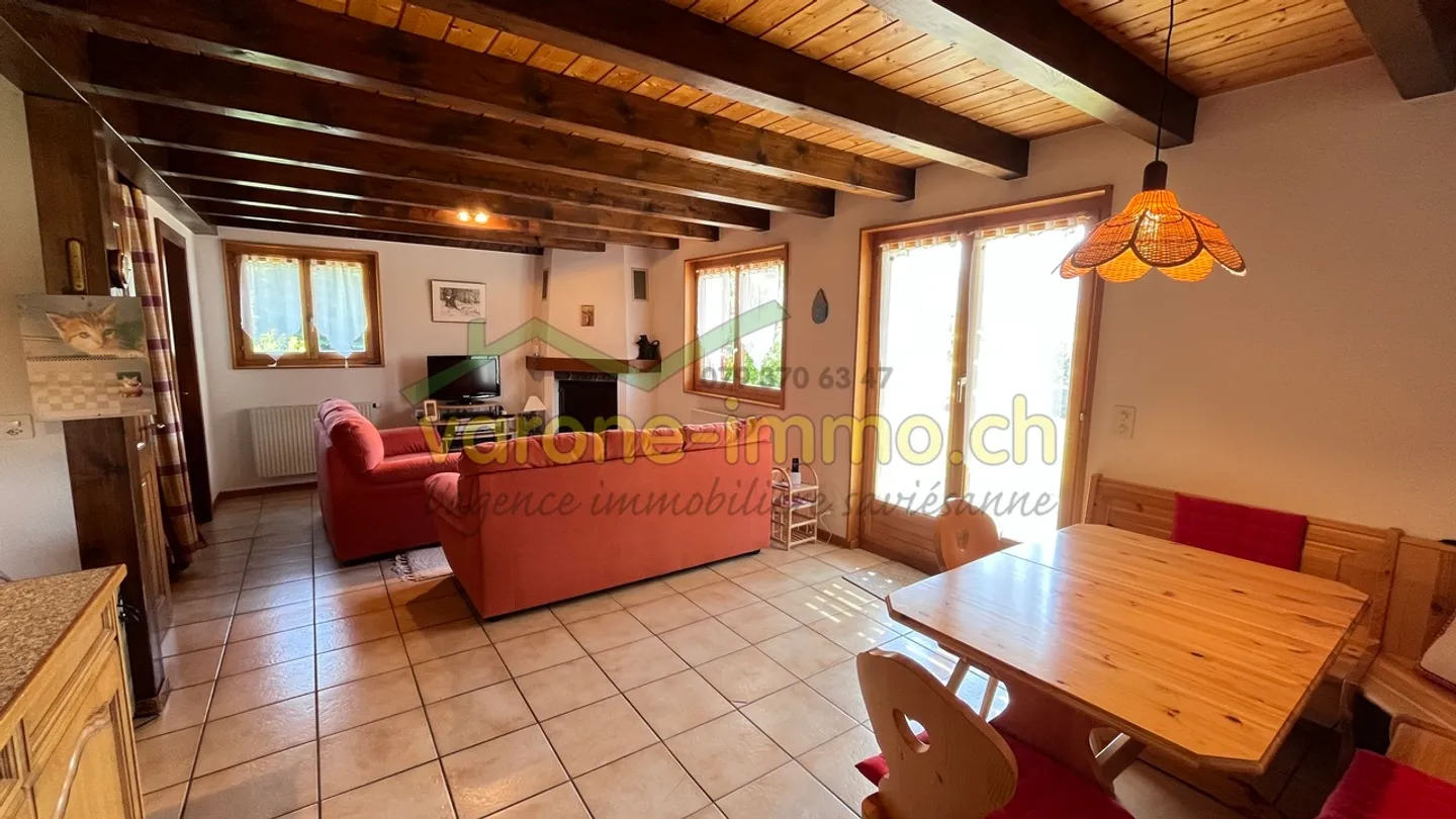 Chalet incantevole con vista sulle Alpi - Foto 4 di 15