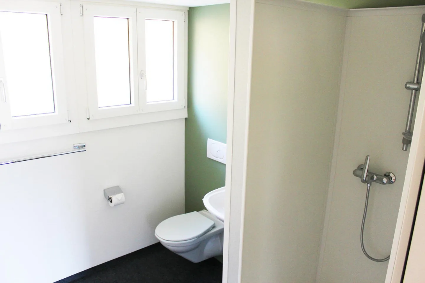 Idyllisches Wohnen am Ägerisee: 5-Zimmer-Wohnung mit Charme & Seeblick - Photo 13 of 17