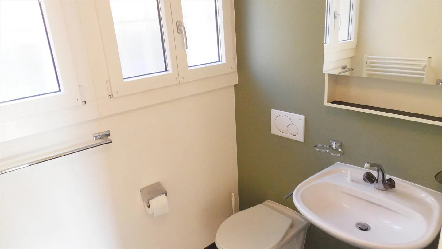 Idyllisches Wohnen am Ägerisee: 5-Zimmer-Wohnung mit Charme & Seeblick - Photo 14 of 17