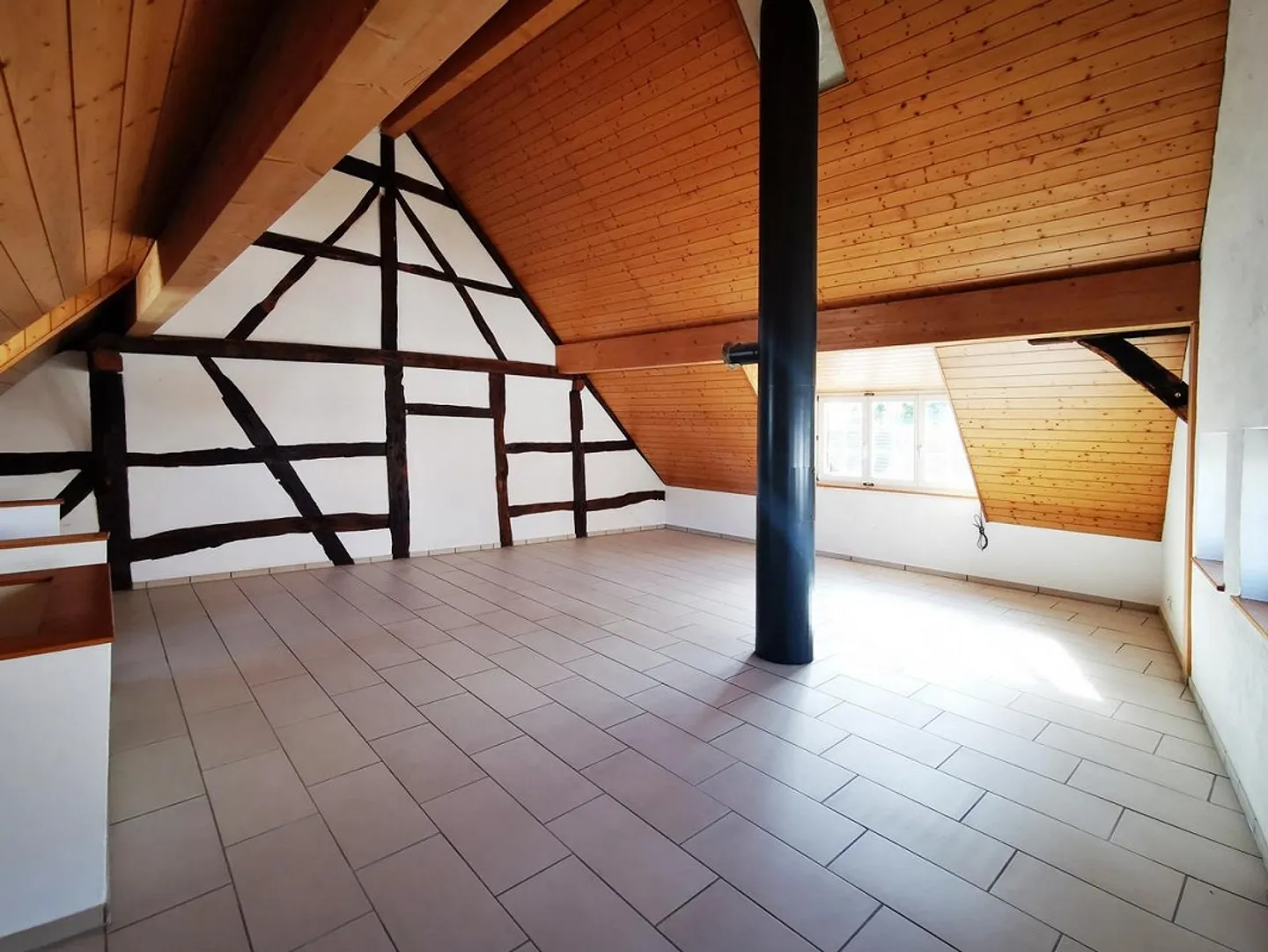 Charmante maison individuelle avec beaucoup d'espace et de caractère - Photo 5 sur 22