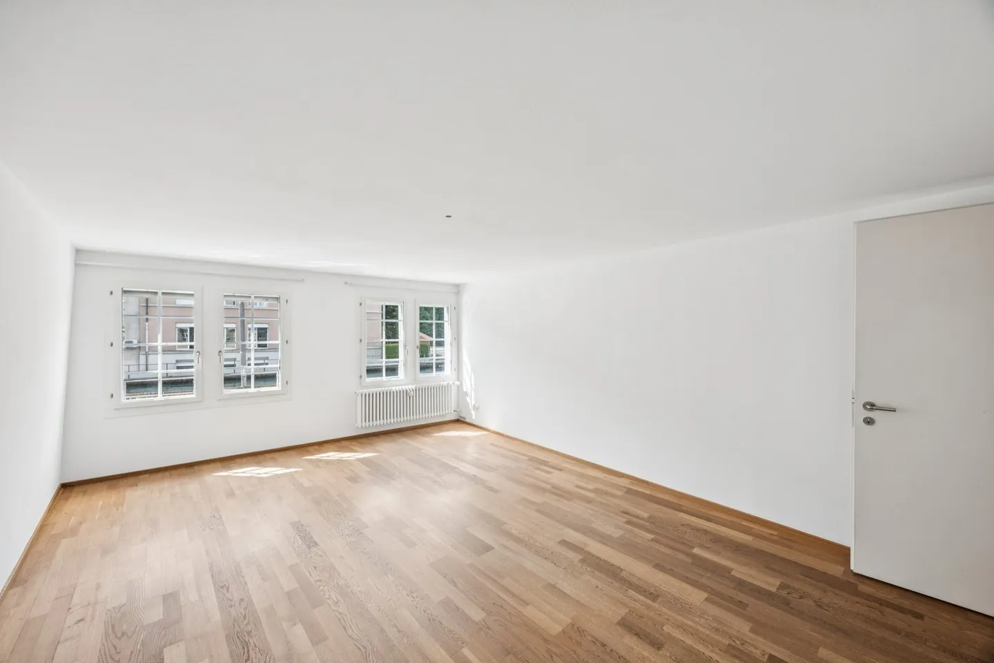 Vivre au bord de l'Aare appartement 2.0 pièces élégant - Photo 4 sur 6