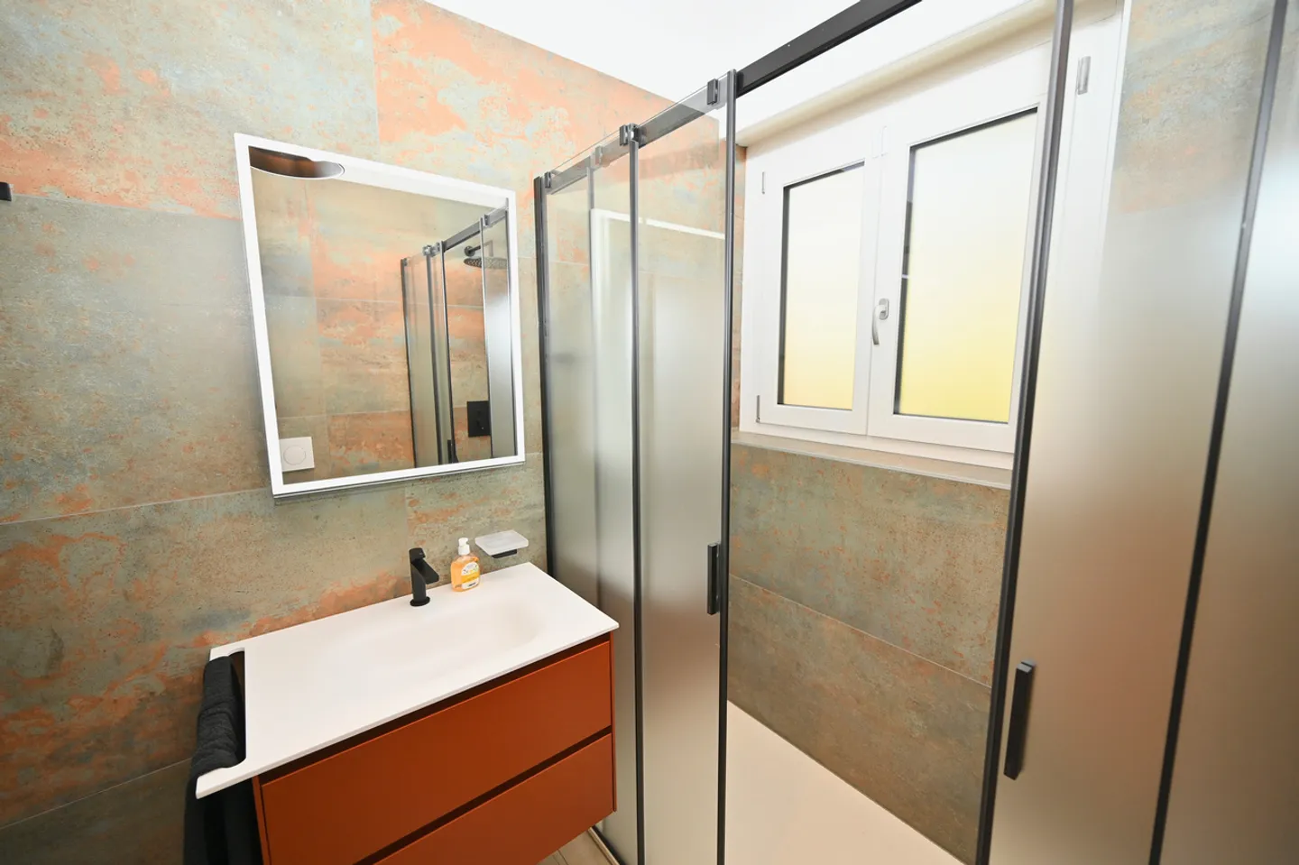 Villa mit Garten in Comano - Komfort und Natur zum Greifen Nah - Foto 18 von 25