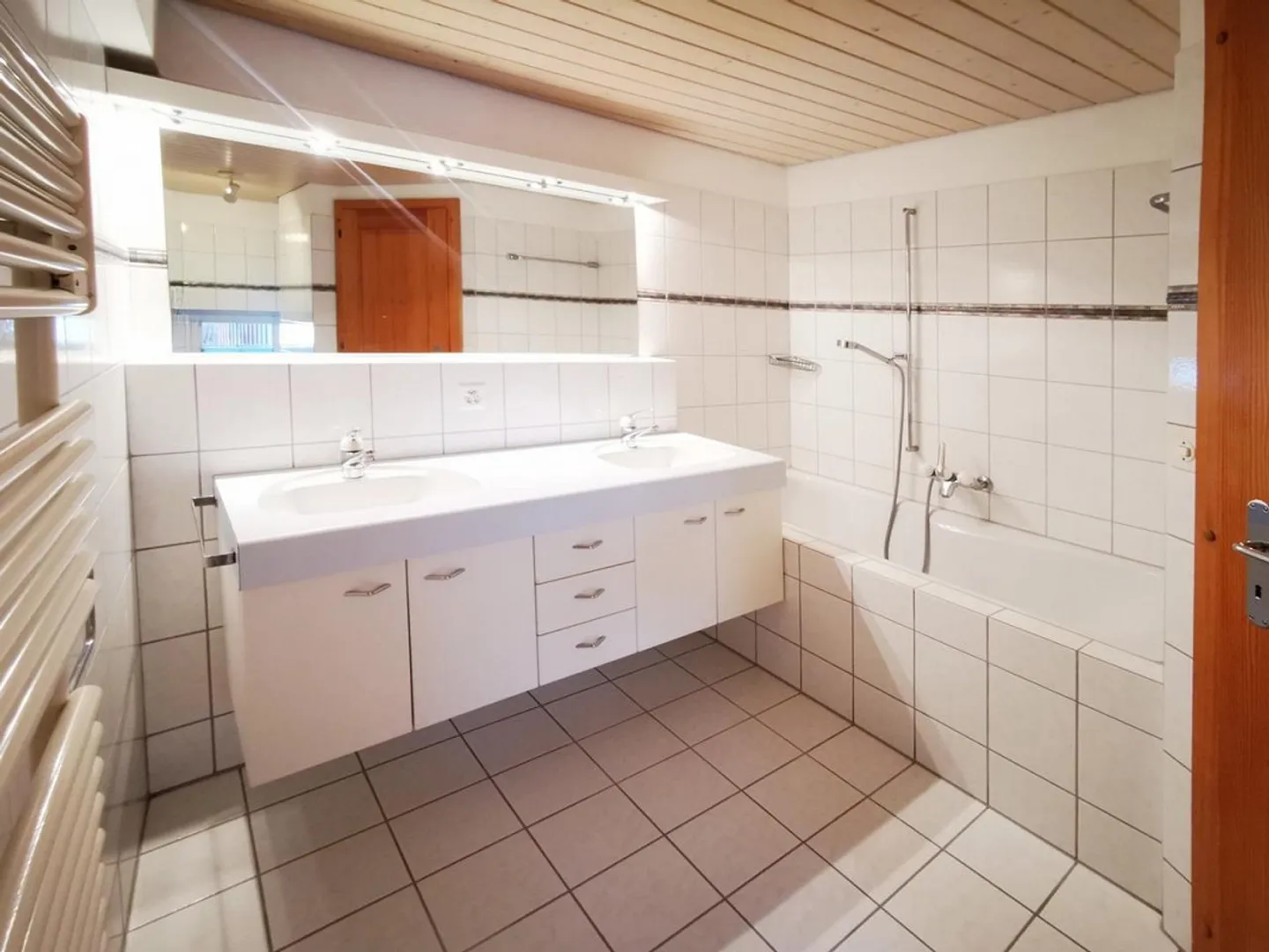 Charmante maison individuelle avec beaucoup d'espace et de caractère - Photo 15 sur 22