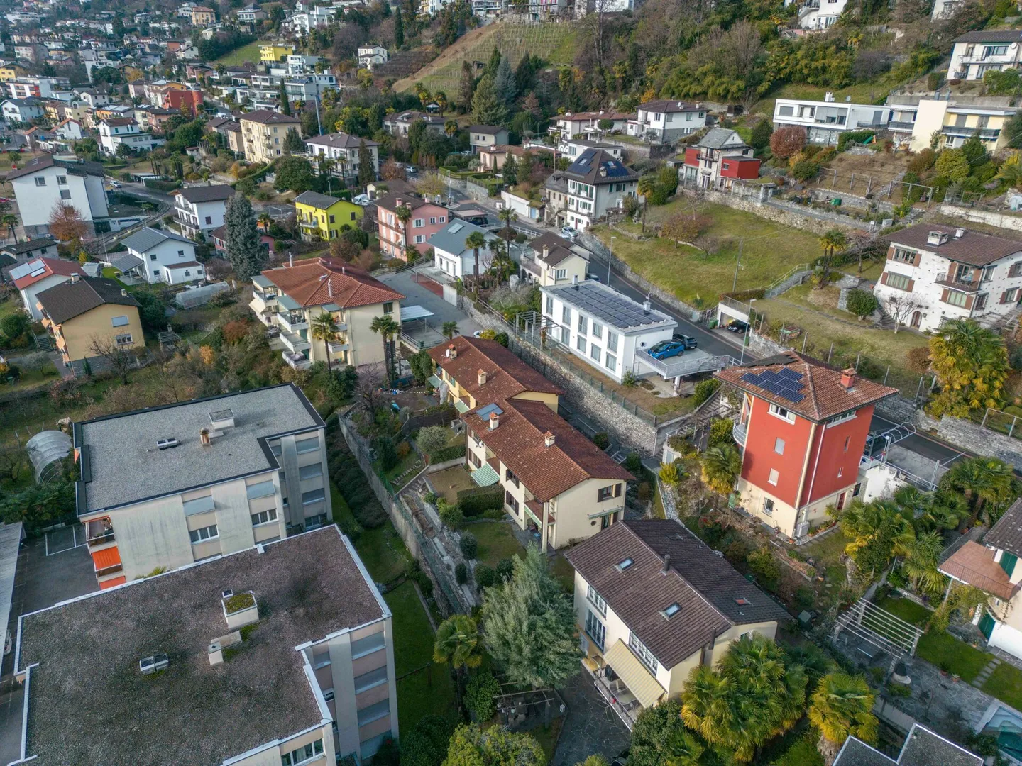 MINUSIO - IN VENDITA CASA A SCHIERA DI 4,5 STANZE CON GIARDINO PRIVATO - Foto 1 di 14