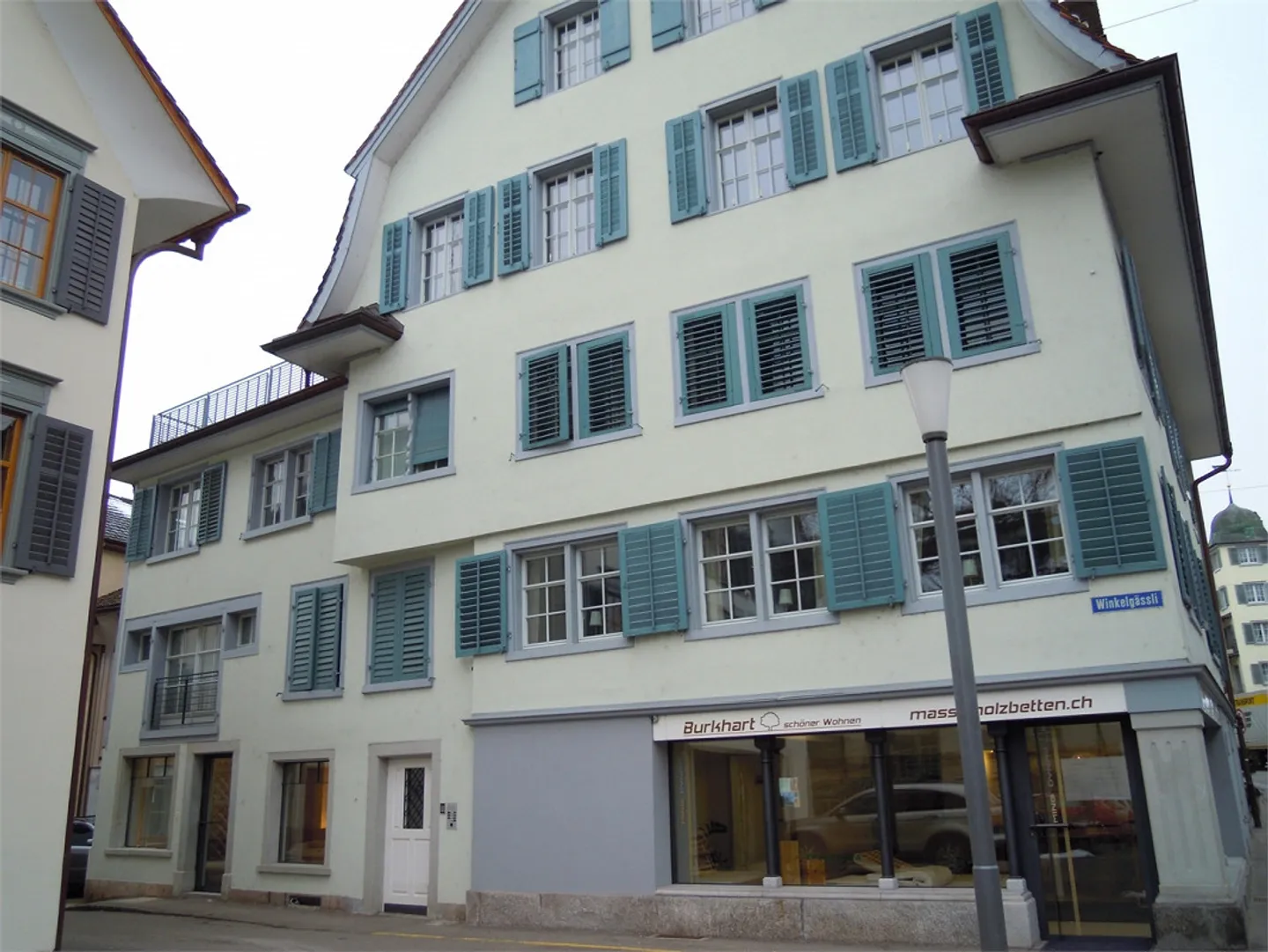 Appartement de 3 1/2 pièces dans un immeuble ancien pour les amateurs - Photo 1 sur 8