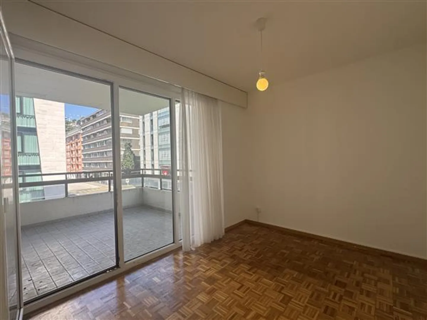 Lugano: Appartamento 3.5 locali - Foto 7 di 11