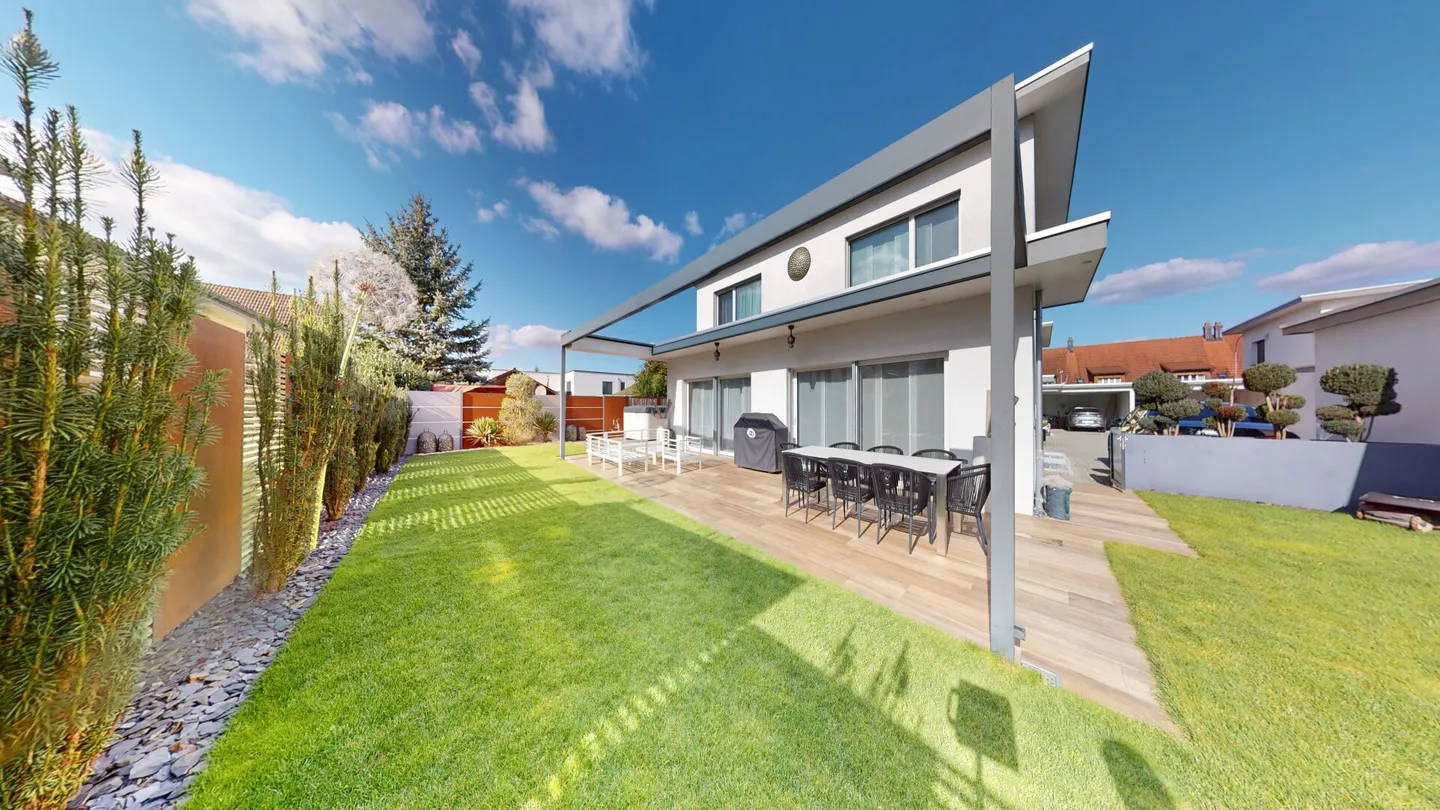 Luxuriöses Einfamilienhaus mit Pool - Foto 4 von 20