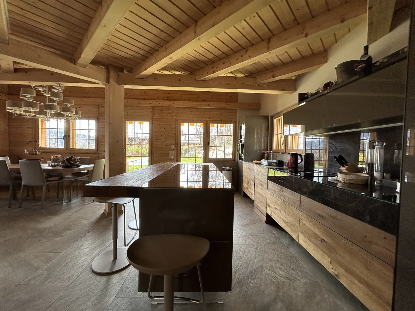 Chalet de Luxe avec Espace Bien-Être - Photo 4 sur 25