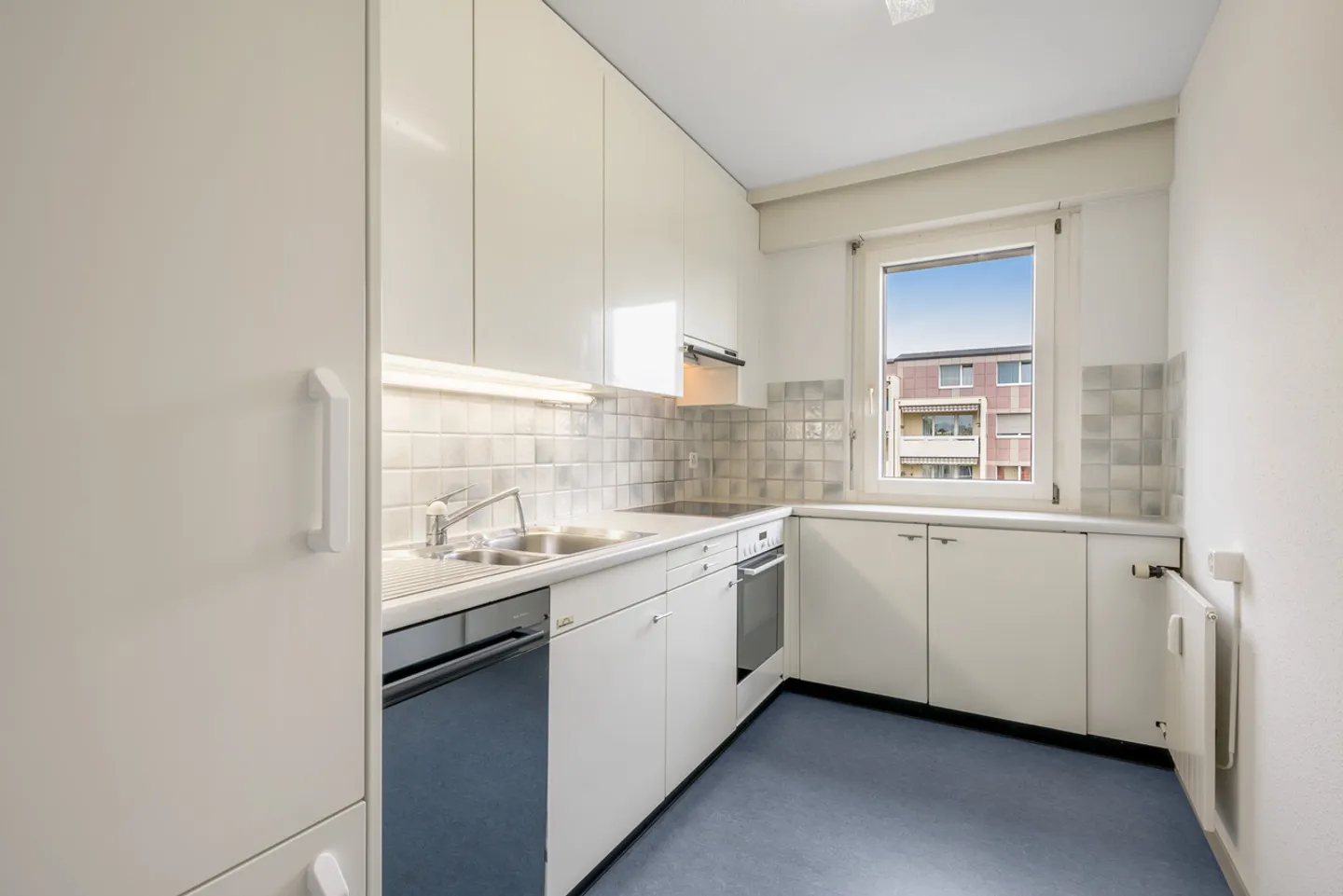 Appartement en attique dans un environnement calme et verdoyant - Photo 4 sur 5