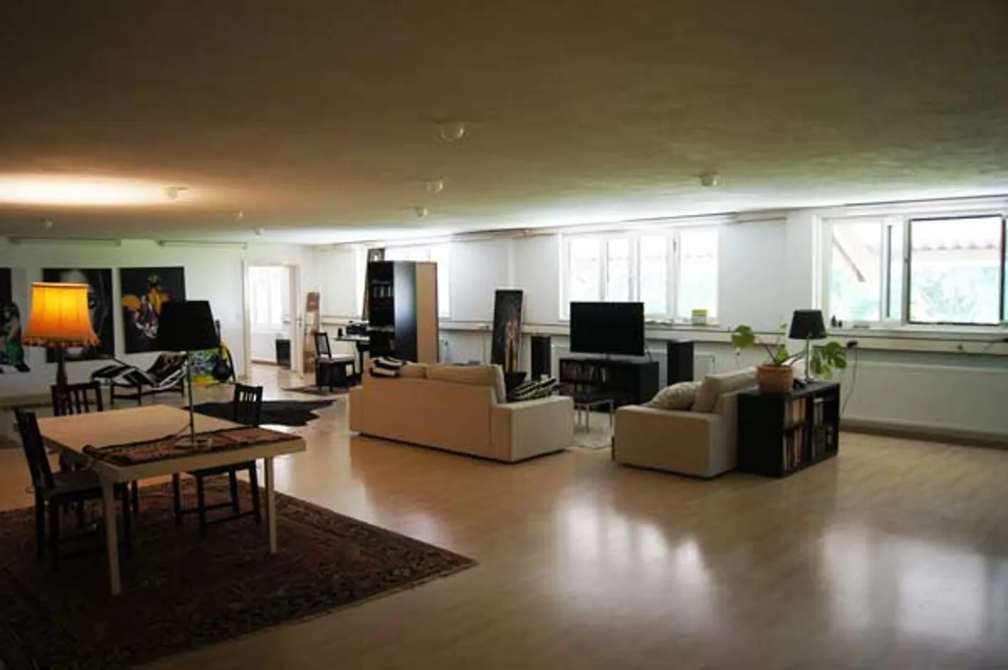 Spacious & modern 2.5 loft apartment in the green - Photo 1 of 7