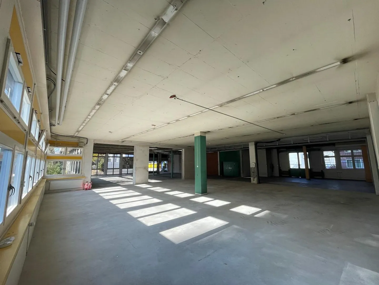 Emplacement parfait pour des affaires réussies - Photo 4 sur 5