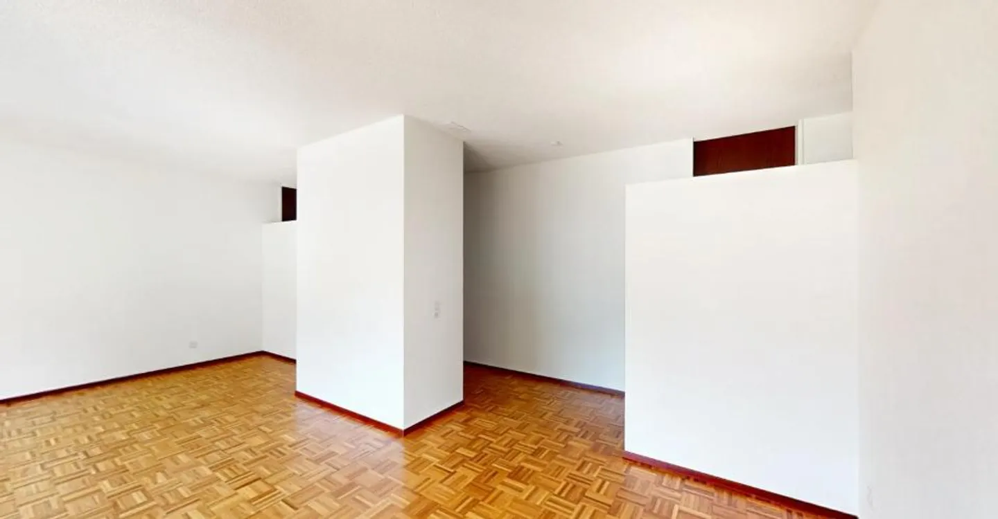 Eine Ecke der Ruhe zwischen Bergen und Stadt - Foto 3 von 9