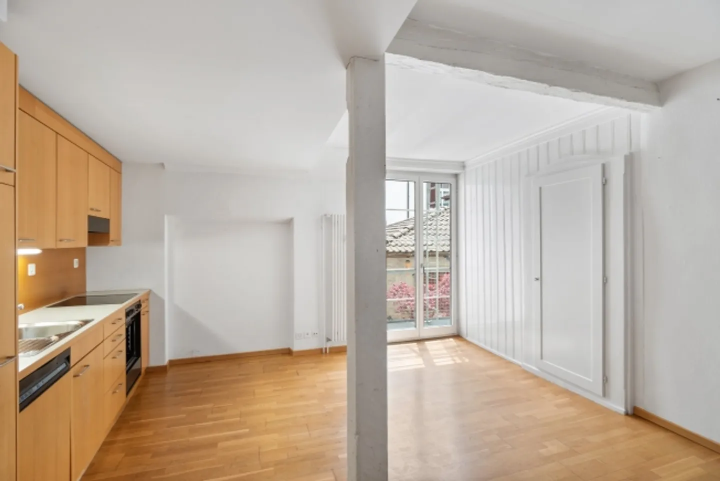 Luminoso appartamento duplex di 2,5 stanze nel cuore della città vecchia - Foto 3 di 9