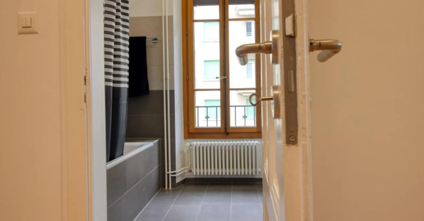 Charmant Appartement en Colocation - Photo 2 sur 13