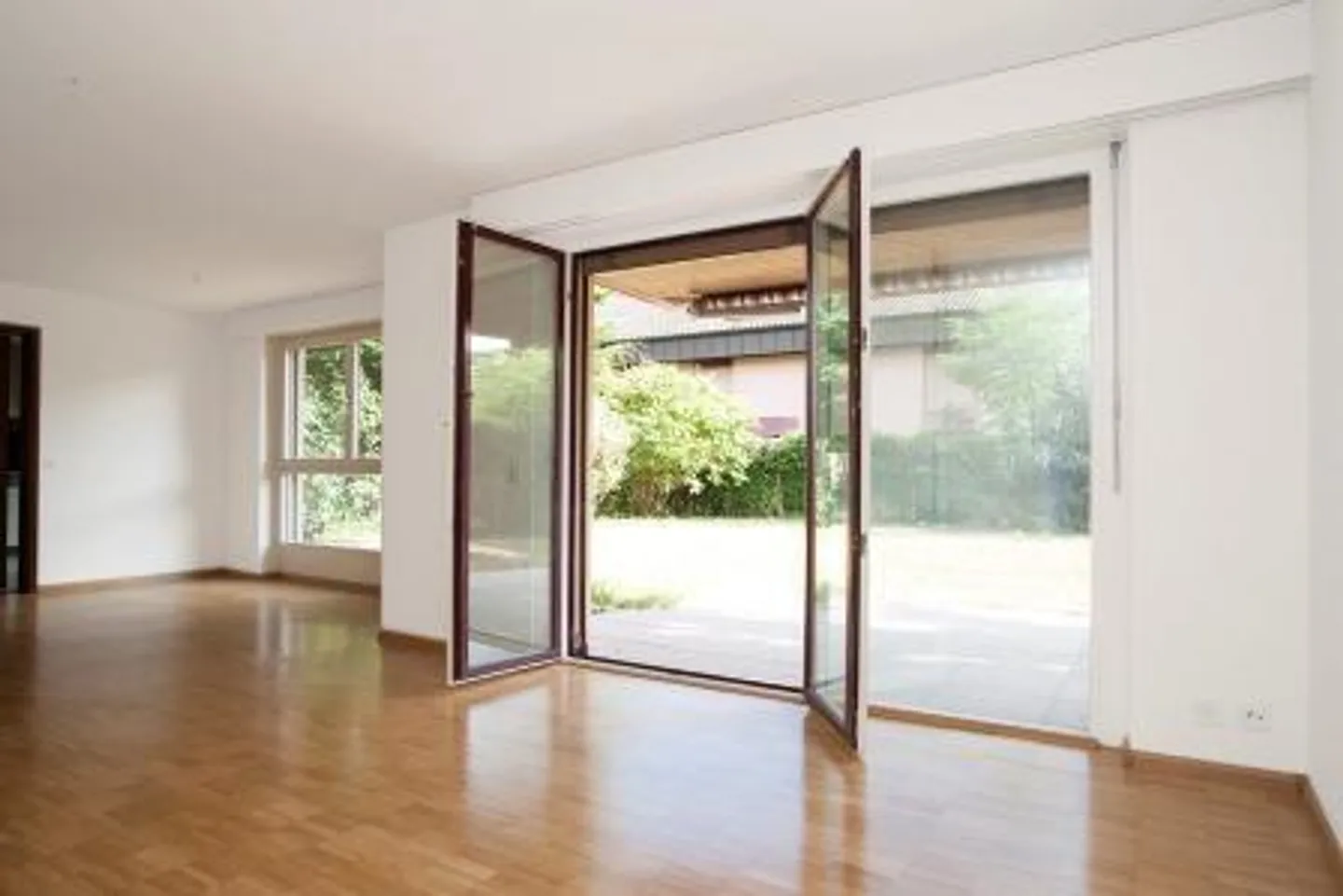 Familienfreundliche Wohnung mit Garten - Foto 2 von 13