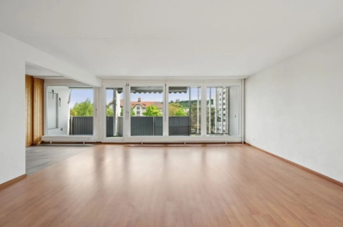 Apartment for sale - Photo 2 of 8