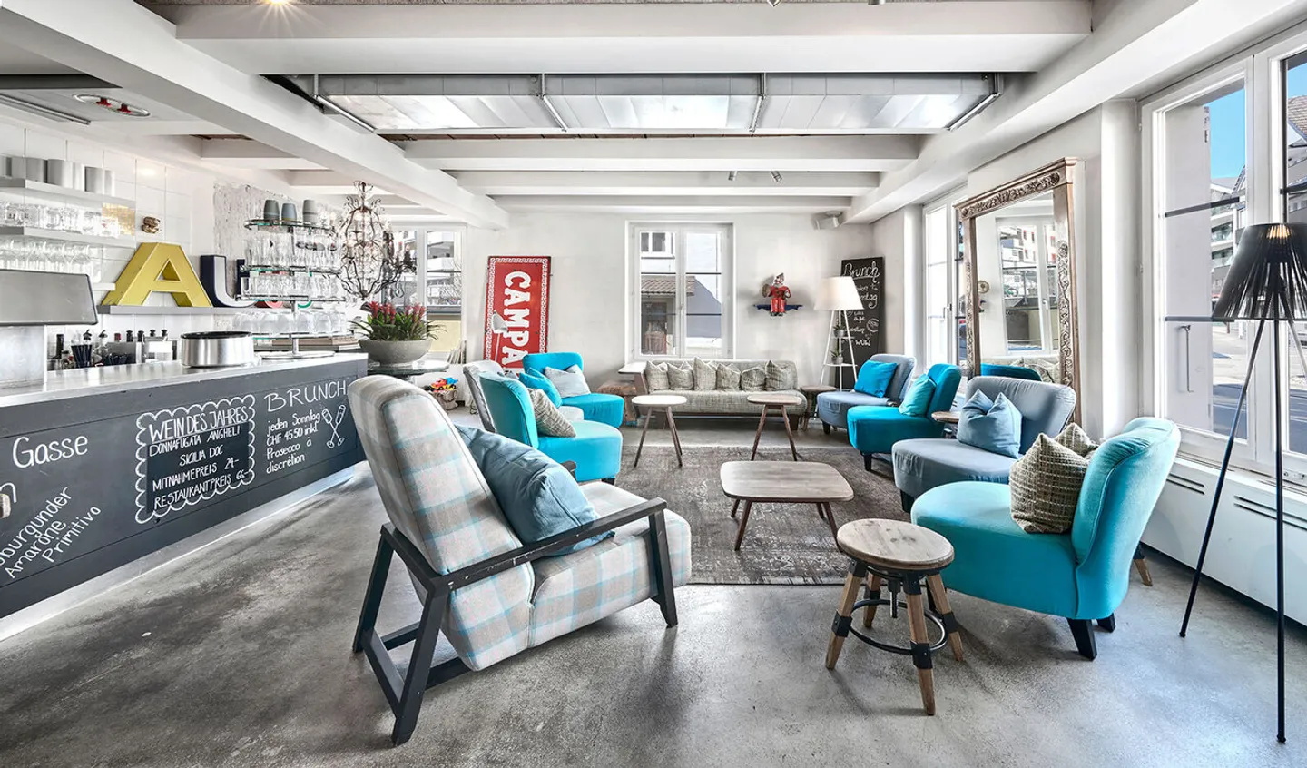 Edificio residenziale e commerciale centrale con riserva di terreno - Foto 2 di 7