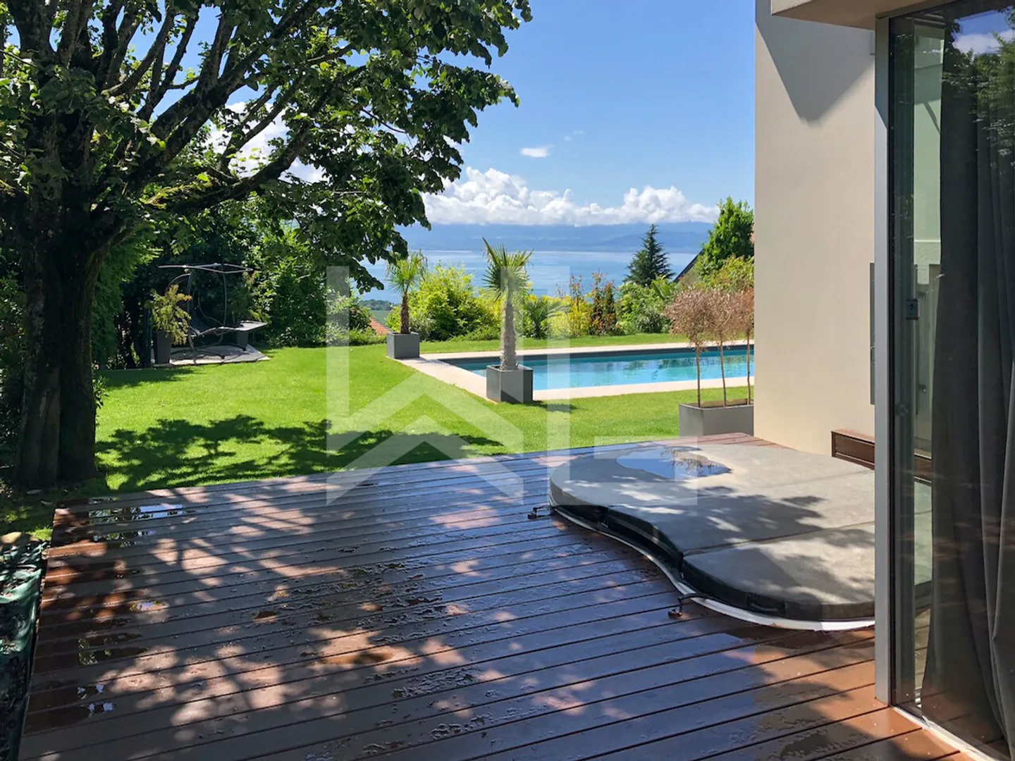 Beautiful contemporary and panoramic view - Photo 13 of 13