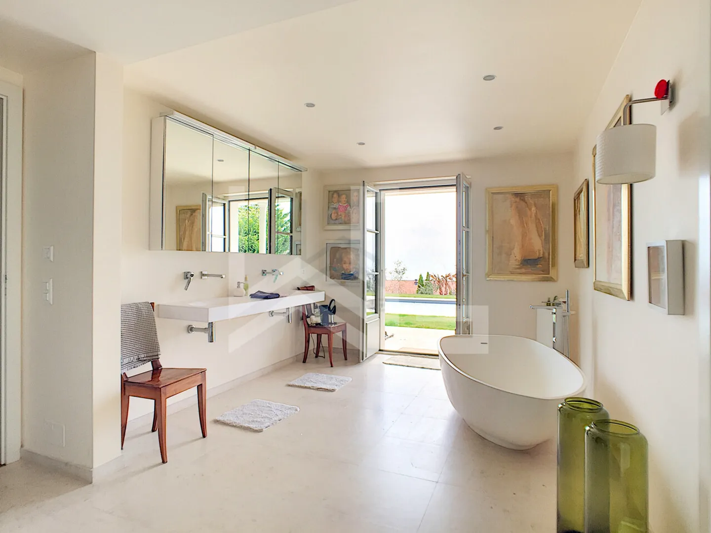 Beautiful contemporary and panoramic view - Photo 10 of 13