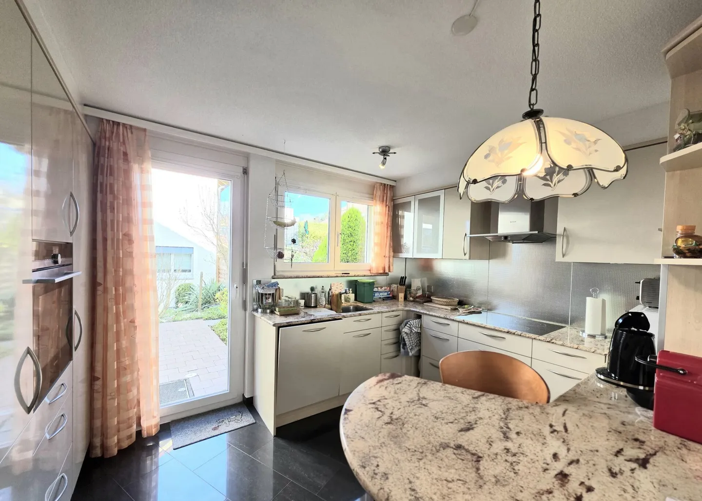 Charmantes Doppelhaus mit Garten - Foto 8 von 22