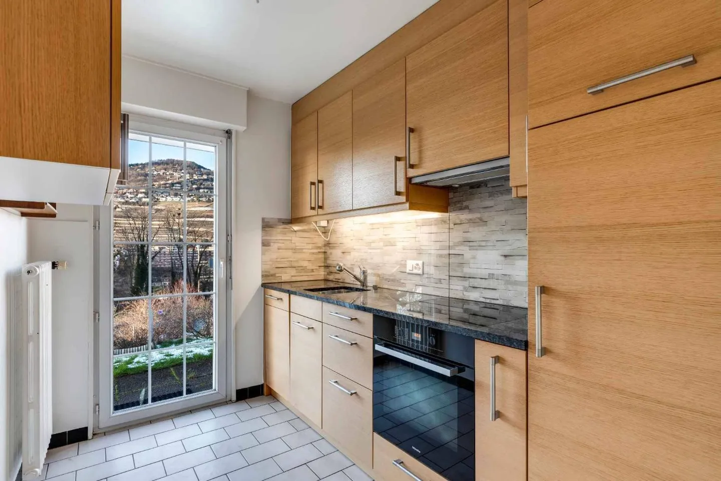 Casa familiare con potenziale locativo in un quartiere residenziale di Vevey - Foto 9 di 10