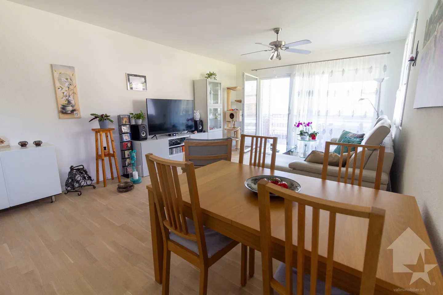 Magnificent 3.5 room quality apartment, with a living area of 90 m2 - Photo 4 of 13