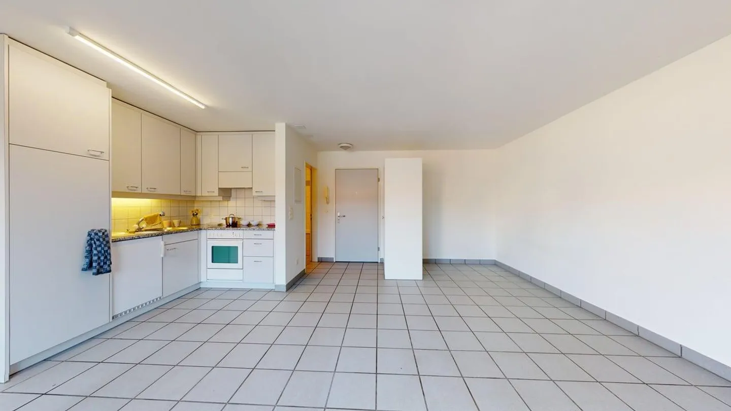 Charming 1.5-Room Apartment - Photo 3 of 9
