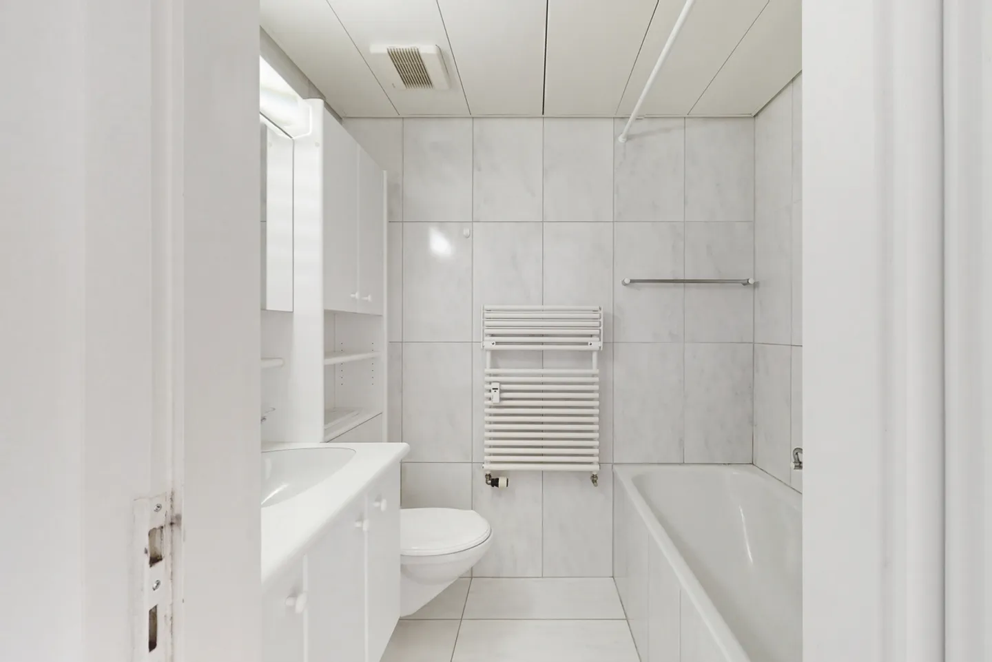 Your new home in a central location! - Photo 4 of 5