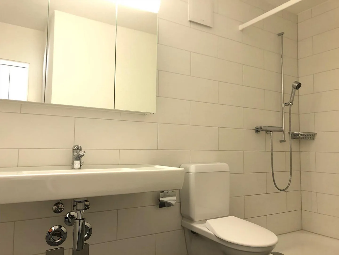 Grosszügige, moderne 2.5 Zimmer-Wohnung "Mieten ohne Kaution" - Foto 5 von 9