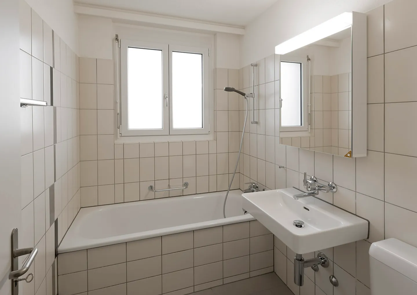 4.5 Room Apartment - Photo 5 of 7