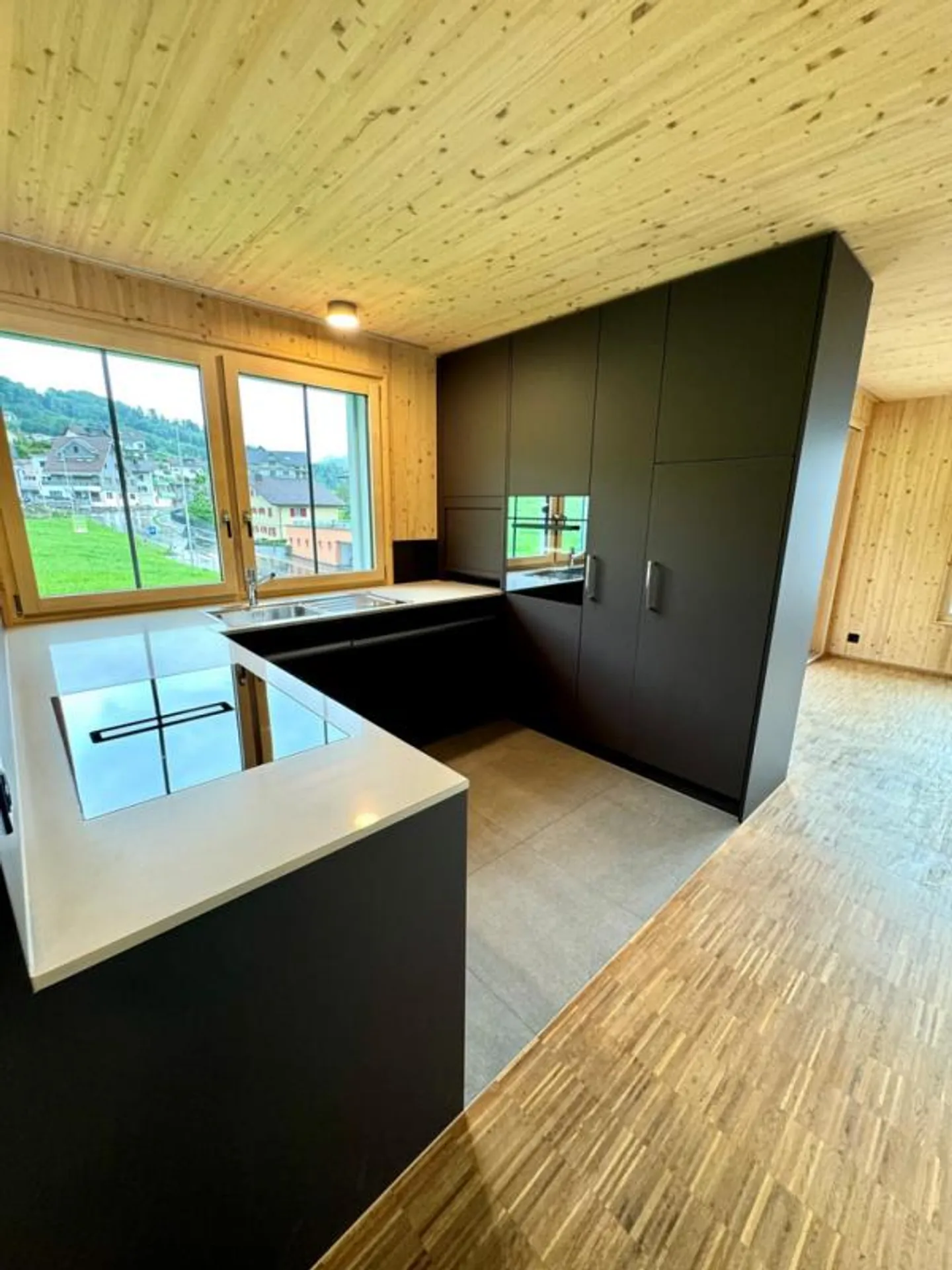 Modern Living in an Attractive Location - Photo 3 of 11