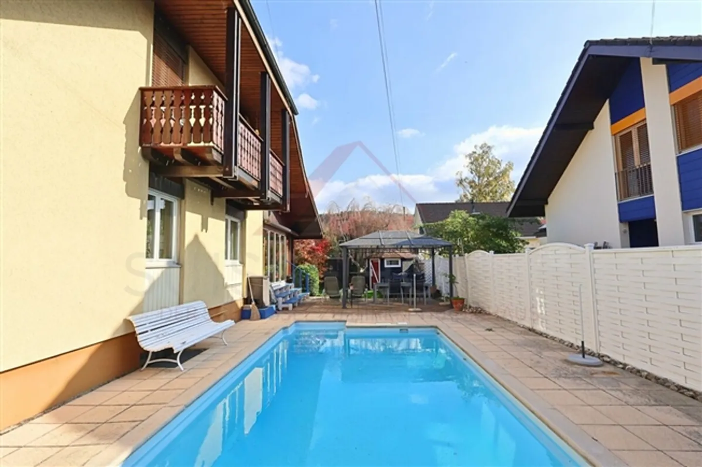 «Stilvolles Einfamilienhaus mit Pool & Sauna - idyllisches Familienparadies in ruhiger Lage von Kestenholz» - Foto 2 von 20