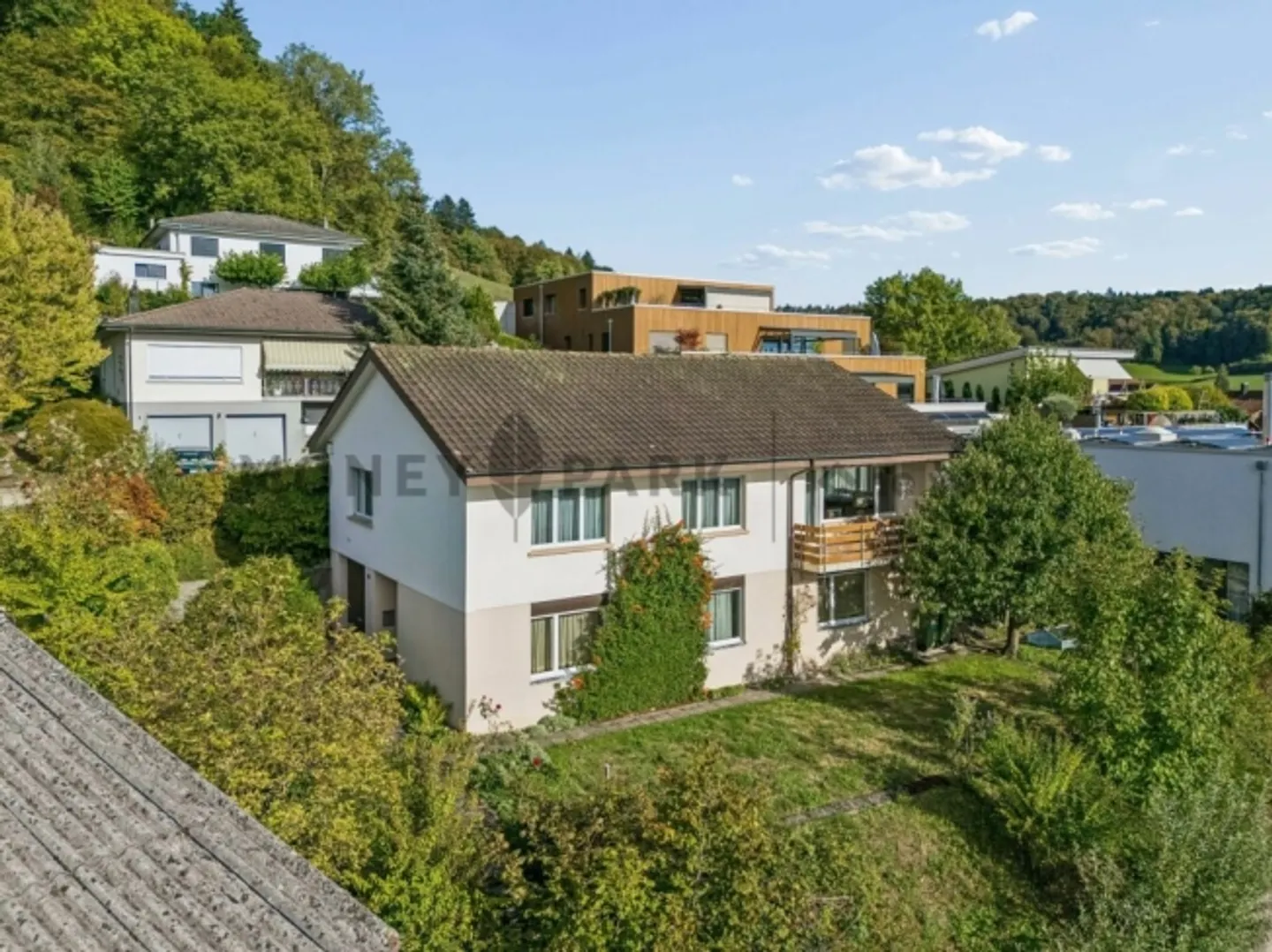 Geräumiges Einfamilienhaus mit Aussicht - Foto 1 von 1