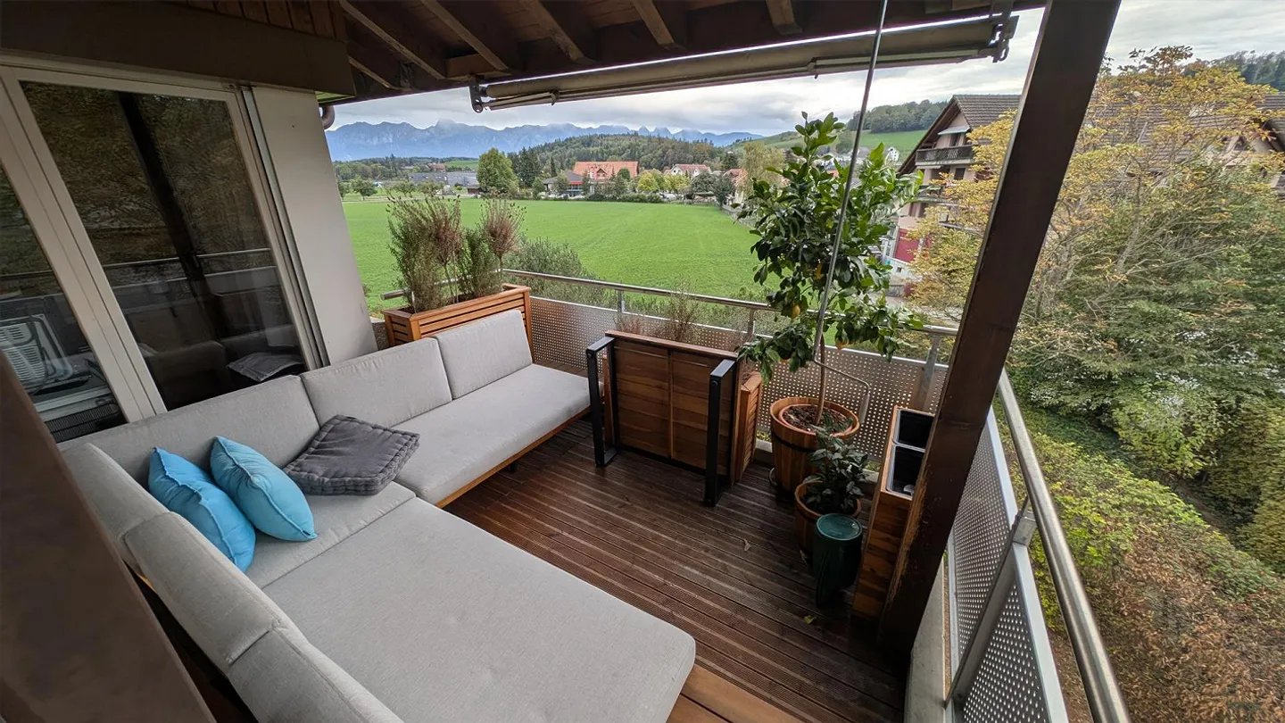 Appartamento attico 4.5 locali a Wichtrach – 167 m² su due piani, 3 - Foto 2 di 10