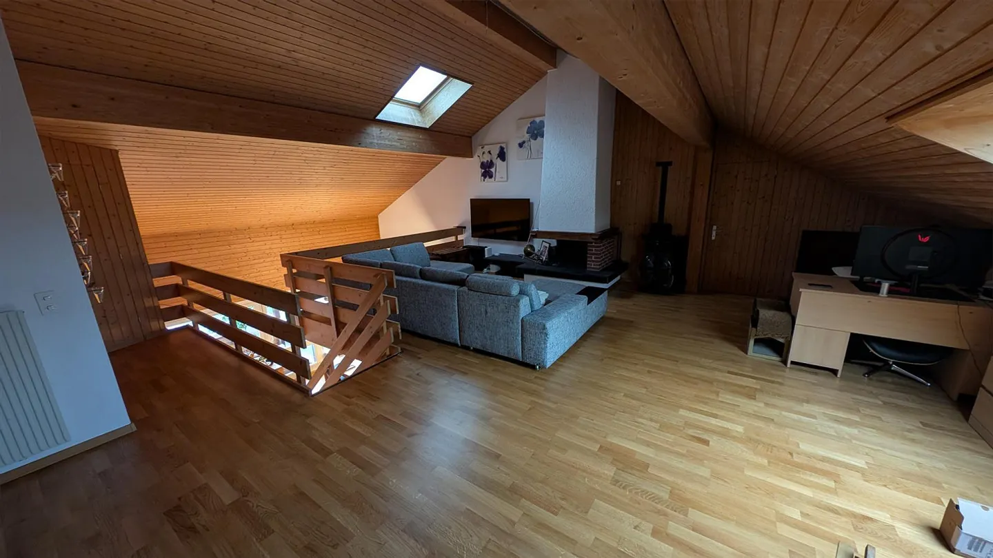 Appartamento attico 4.5 locali a Wichtrach – 167 m² su due piani, 3 - Foto 4 di 10