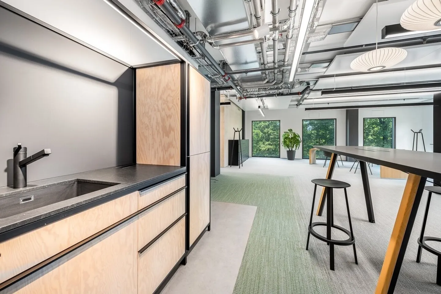 R2 Tower - Porta la tua azienda a nuove vette! - Foto 3 di 13